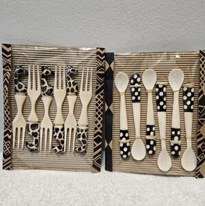 New Banana Box Crafts Kenya Hand Carved Olive Wood Cow Bone